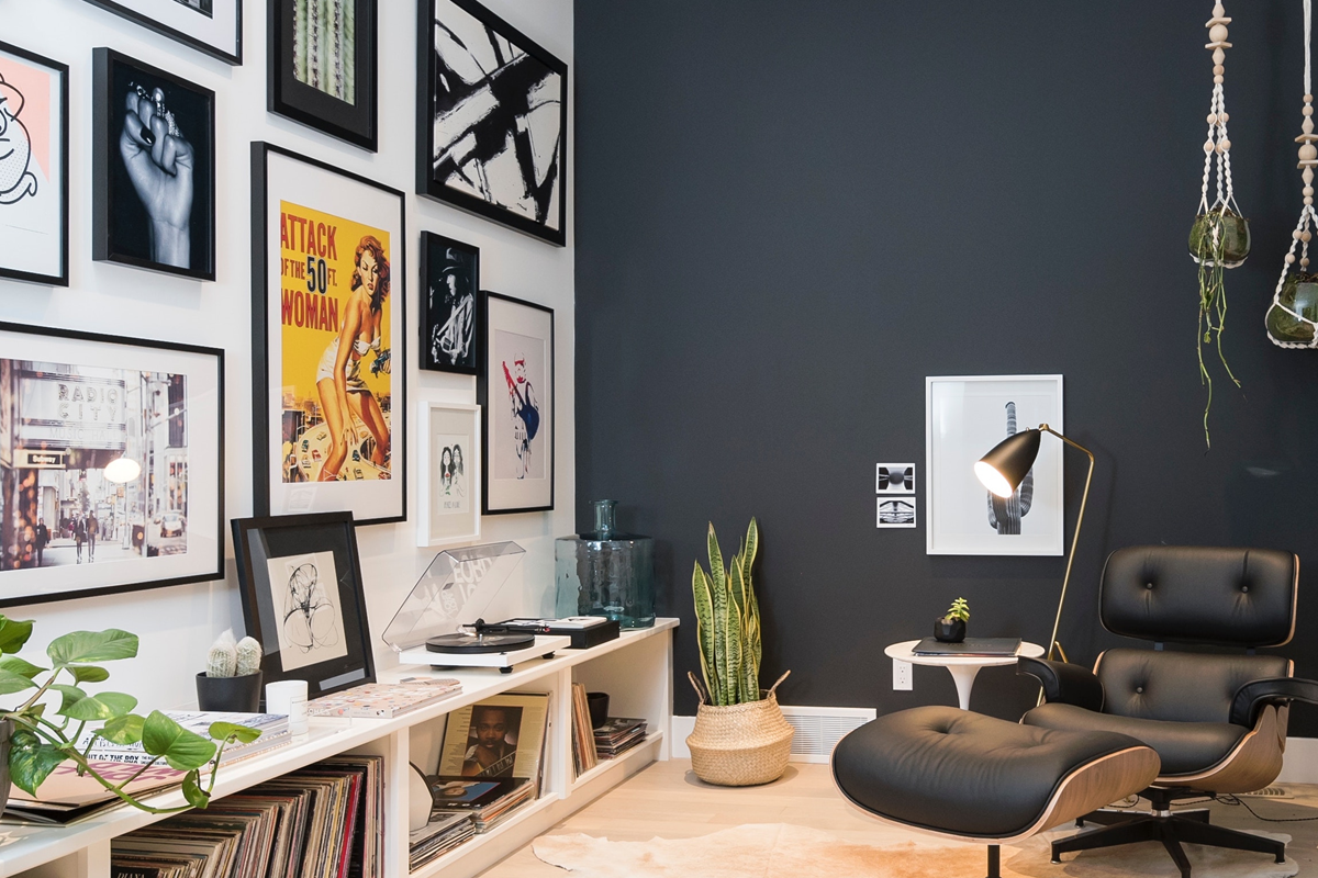 8 Simple Tips To Create A Gallery Art Wall Worth Considering-1