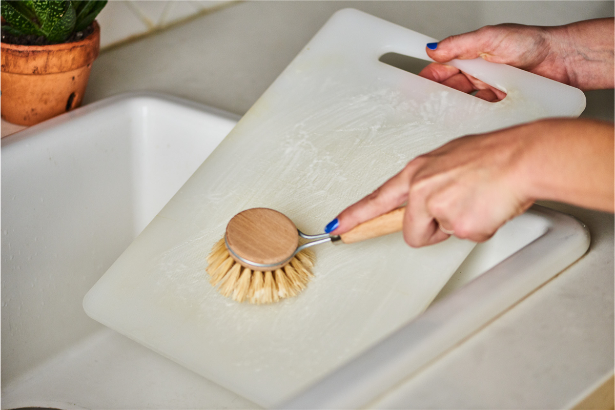 Tips On How To Clean And Disinfect Cutting Boards a